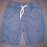 5-6г 116см Къси панталонки тъмно сини без следи от употреба, снимка 1 - Детски къси панталони - 36216194