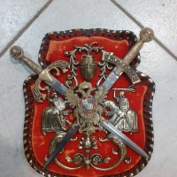 Стар герб за декорация, нож, кама, шпага, сабя, снимка 1 - Антикварни и старинни предмети - 34176239