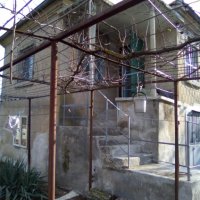 Продава се селски имот в с. Борисово, общ. Елхово, снимка 1 - Къщи - 40526895