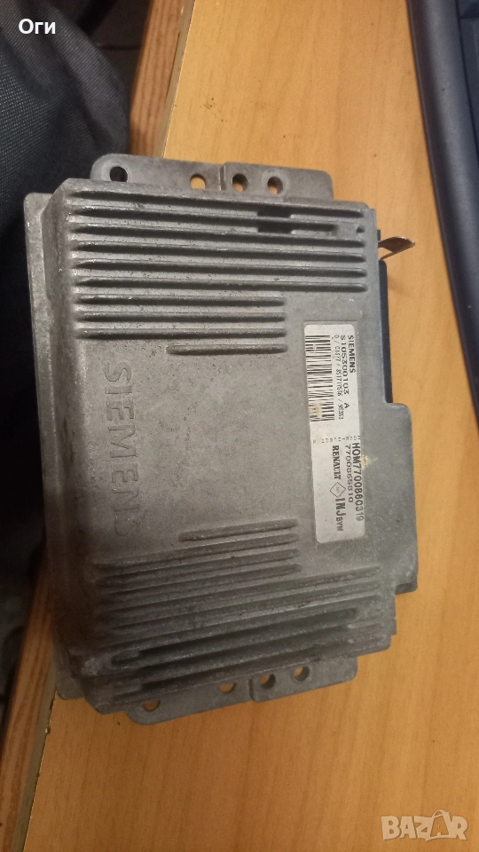 Кампютър за Рено Меган 1.6 90к.с. S105300103 A / HOM7700860319 / 7700865810, снимка 1