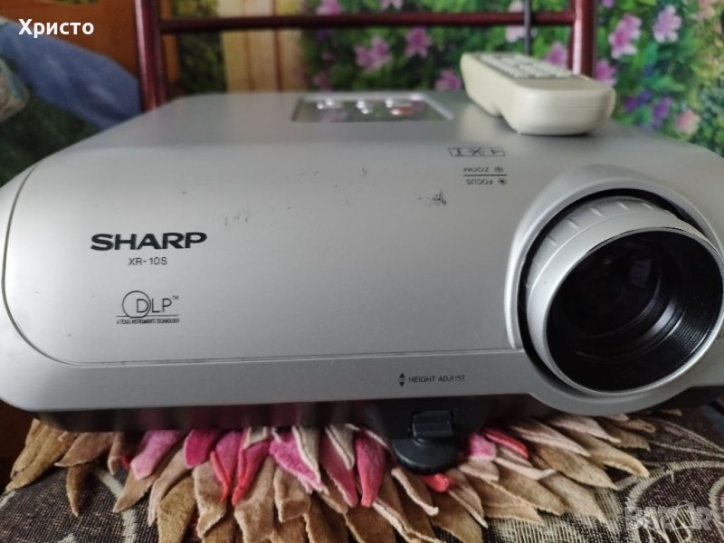 Проектор Sharp XR 10S, снимка 1