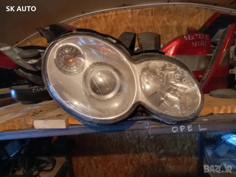 Mercedes C W203 десен фар ксенон  спорт купе, снимка 1