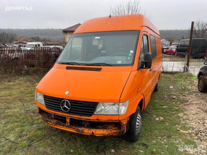 mercedes sprinter 208d на части мерцедес спринтер 208д , снимка 1