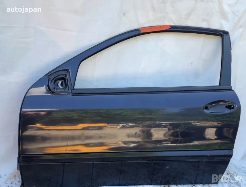 Предна лява врата Mercedes C-class W203 2002г, снимка 1
