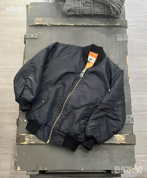 Детско яке (тип бомбър), снимка 1