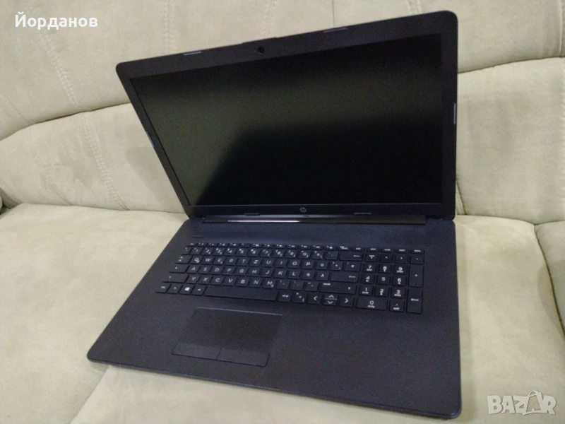работещ лаптоп HP 17.3'' Led /AMD цял за части, снимка 1