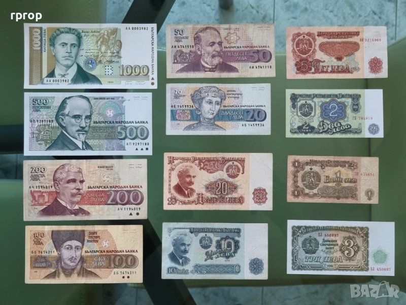 Много запазени стари банкноти . България. 12 броя . 100,500, 1000 и 3 лев 1951 г. са UNC. , снимка 1