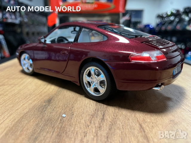 BBURAGO метален колекционерски модел PORSCHE CARRERA 911 1999г. 1:18