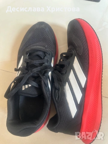Дамски маратонки Адидас-37,5 н, снимка 2 - Маратонки - 53666736