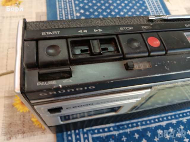 GRUNDIG C 6000 Радиокасетофон 1974г, снимка 4 - Радиокасетофони, транзистори - 42145330