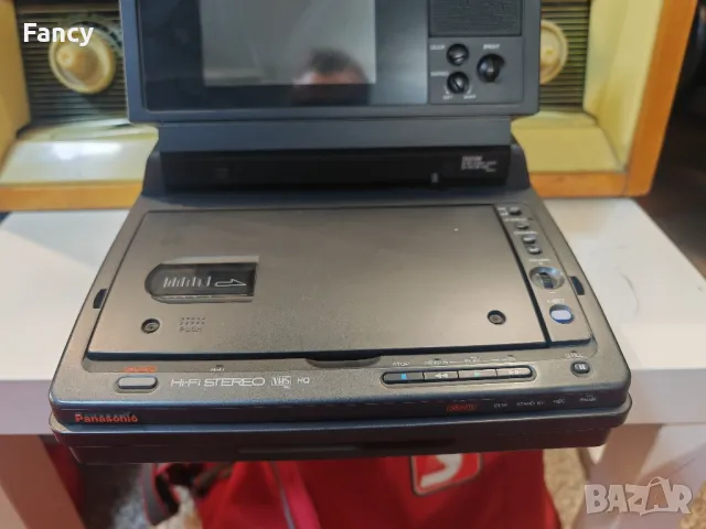 Преносим видеорекордер Panasonic NV-FV1 с аналогова телевизия, снимка 6 - Друга електроника - 47855704