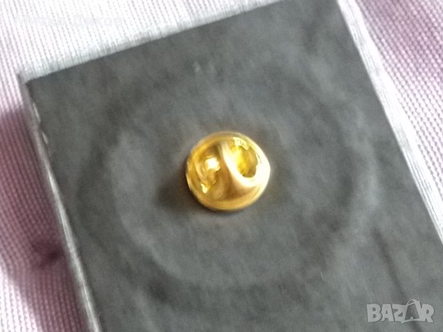 Значка на винт на картонче Жандармерия 120години 1881-2001, снимка 4 - Колекции - 41535976