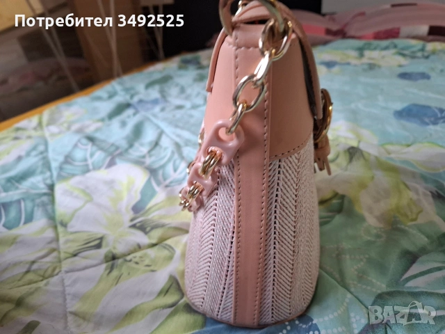 Дамска красива чанта, снимка 4 - Чанти - 53275714