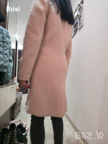 Дамско палто, снимка 2 - Палта, манта - 53244935