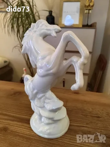 Декоративна фигура.