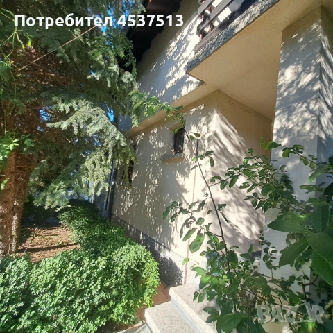 Продава се масивна триетажна къща във вилна зона с. Храбрино, снимка 2 - Вили - 51079555