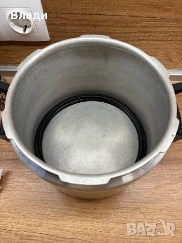 Тенджера под налягане, снимка 10 - Съдове за готвене - 49737249