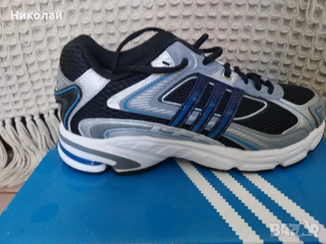 Придавам чист нови оригинални мъжки маратонки adidas responce cl 42