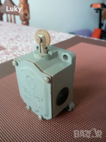 Крайни изключватели(прекъсвачи).Нови.Цената е за всичките., снимка 1