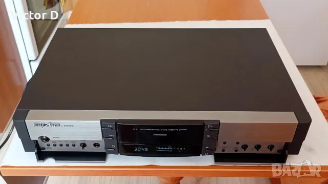 GRUNDIG FINE ARTS CF 4 -Триглав касетен дек, снимка 2 - Декове - 49811887