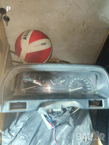 Малкото табло с уредите за Honda CRX , снимка 3 - Части - 53202411