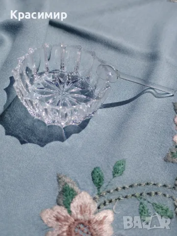 Кристален съд за хайвер или горчица с кокетна кристална лъжичка🌷 📐5,5/2,5 см, лъжичка 6,5 см. , снимка 5 - Други - 47723843