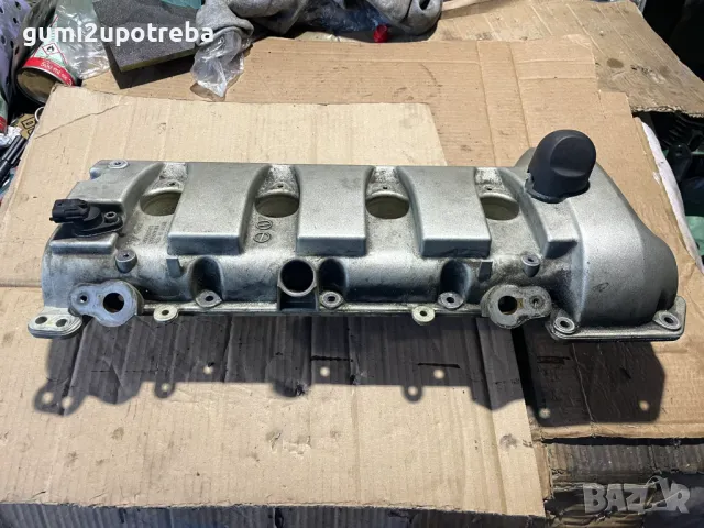 Капак на Клапани Лява Страна 94810513603 Porsche Cayenne 957 4,8 V8, снимка 2 - Части - 49816952