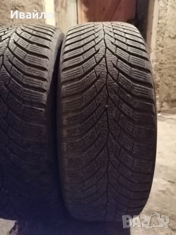 Продавам 2 броя зимни гуми 205.55.16 на 1 сезон дот 2021 Контентал , снимка 2 - Гуми и джанти - 53242023