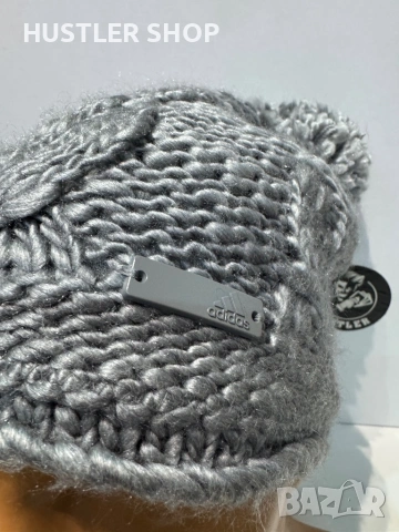 Дамска зимна шапка ADIDAS , снимка 2 - Шапки - 53515085