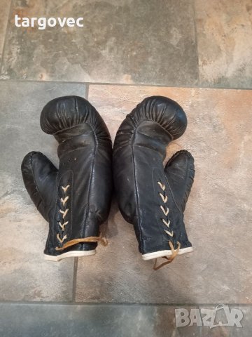 Боксови ръкавици старинни български