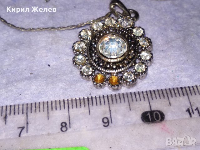 СРЕБРИСТО ВИНТИДЖ АРТ КОЛИЕ с МЕДАЛЬОН с ИСКРЯЩИ ФАСЕТИРАНИ КРИСТАЛИ 31797, снимка 13 - Колиета, медальони, синджири - 41682647