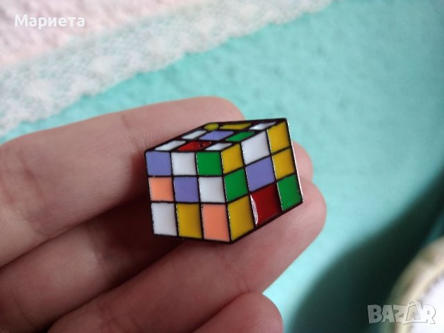 Пинче Рубик Кубче Брошка Значка Аксесоар Бужута 