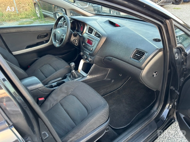 KIA CEED, снимка 13 - Автомобили и джипове - 50827748