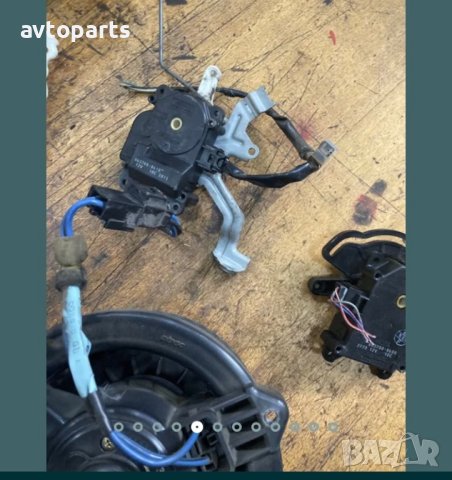 Toyota avensis verso 2.0d4d 2005 година мотор реостат и клапи парно, снимка 5 - Части - 40755154