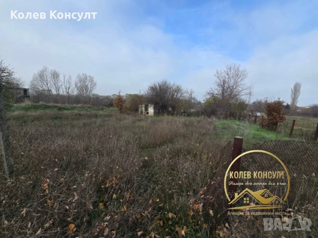 Продавам парцел в село Добрич, снимка 5 - Парцели - 52538299