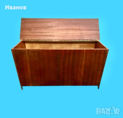 РАЗПРОДАЖБА  - 35€. Винтидж Ретро Ракла от Масивно Дърво с горно отваряне - 55Годишна