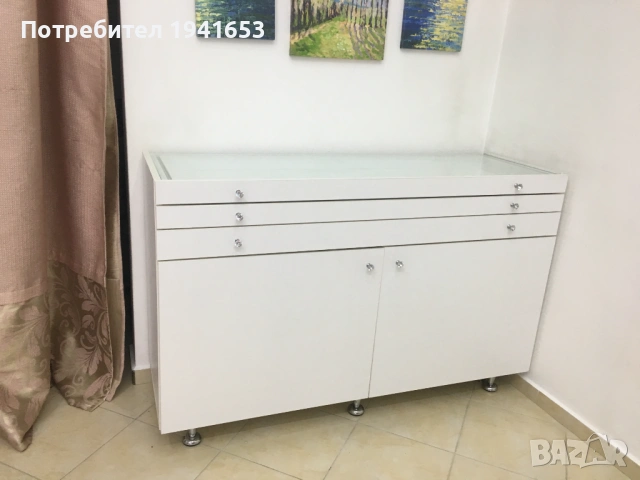 Продавам бял шкаф, изработен по поръчка, снимка 2 - Шкафове - 53808438