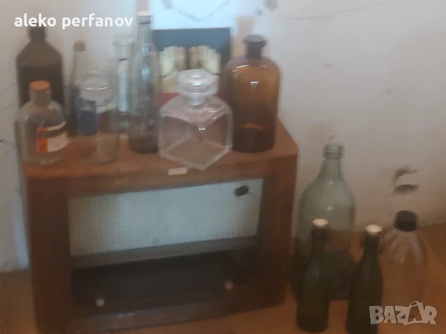 Лот реактивни и съхранителни тела за хомикали