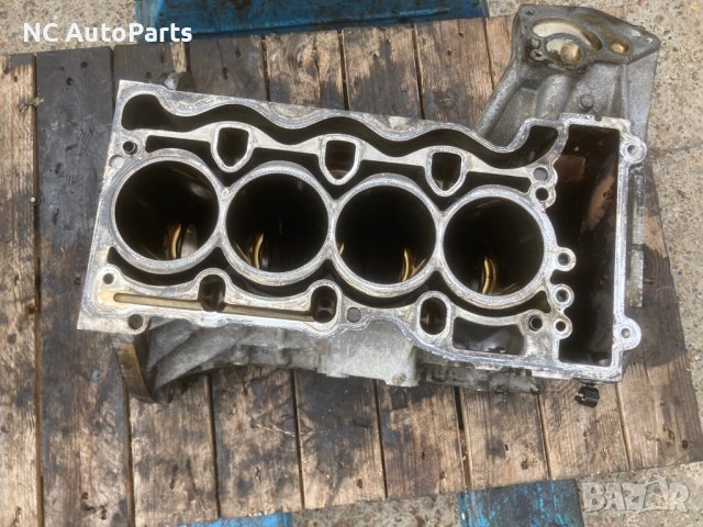 Цилиндров блок за BMW БМВ 3 серия E90 318i 2.0 143 коня N43B20A 7552781-B20 2011 , снимка 2 - Части - 39400168
