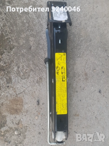 Оригинален крик за бус Фолксваген Т5, снимка 7 - Аксесоари и консумативи - 52158984