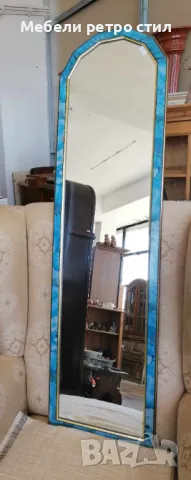 Винтидж огледало с боядисана дървена рамка в синя доминация. , снимка 3 - Антикварни и старинни предмети - 48975337