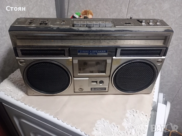 Хитачи TRK-7250 E, снимка 2 - Радиокасетофони, транзистори - 52616034