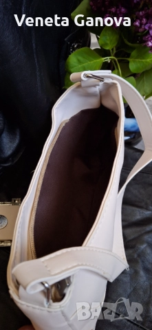 Кокетна чантичка в в цвят екрю или капучино, снимка 7 - Чанти - 51434724