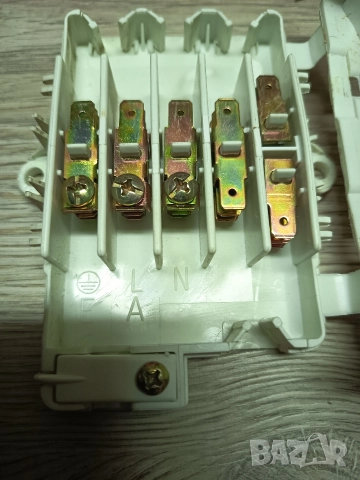 Части и аксесоари за хладилник с фризер Siltal KB 2039 #, снимка 18 - Хладилници - 52788975