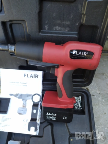 Акумулаторна нитачка Flair -14.4 li-ion, снимка 3 - Други инструменти - 53828609