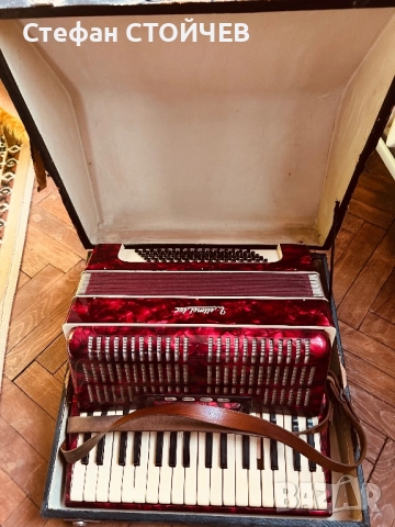 Продавам акордеон Weltmaister 80b, снимка 1