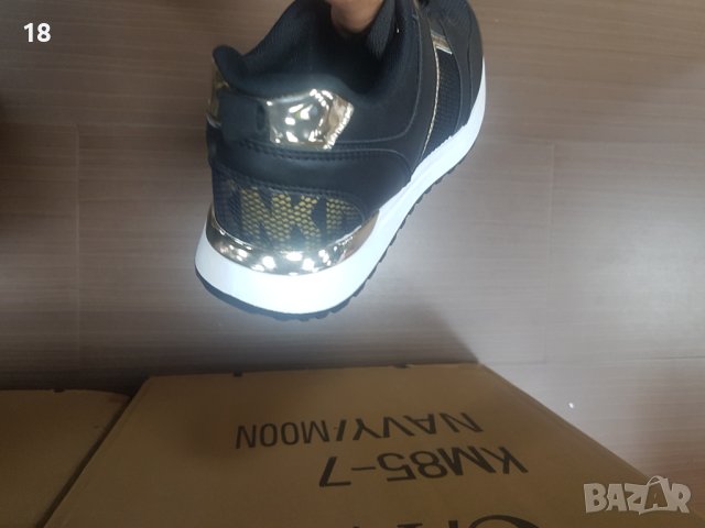 Обувки, снимка 4 - Дамски ежедневни обувки - 40594333