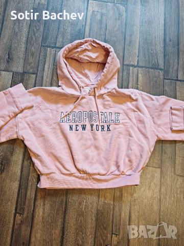 продавам дамски суичър 