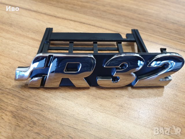 Емблема оригинал R32, снимка 1