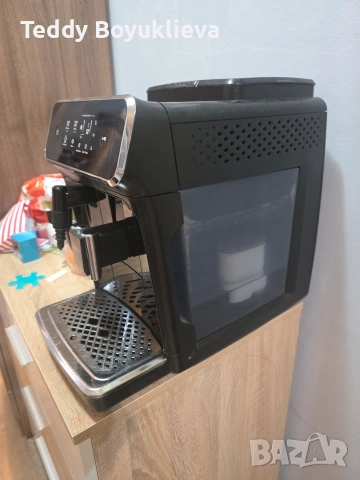 Кафе автомат Phillips , снимка 2 - Кафемашини - 53771025
